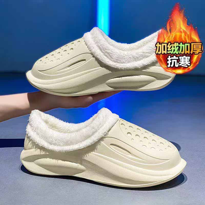 1755756778607439.jpg 雅购特拖鞋