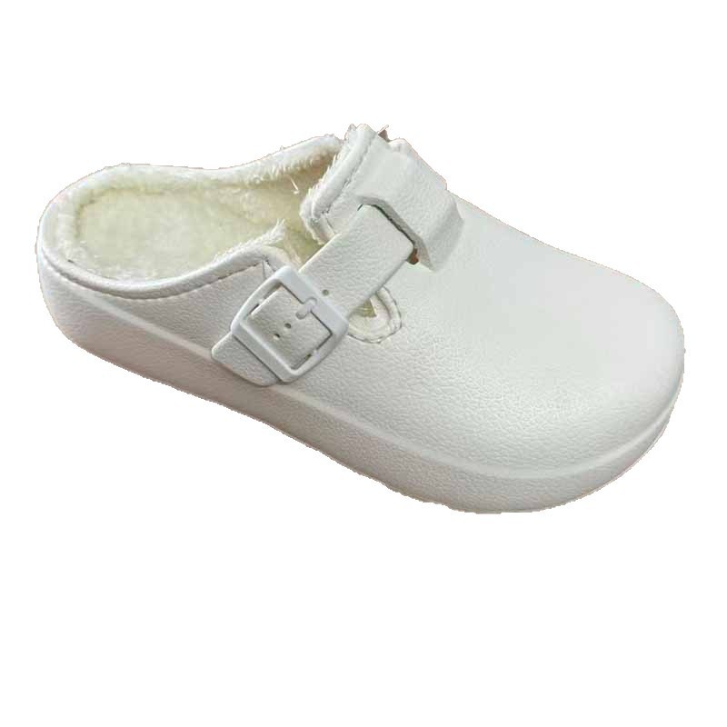 1755851043883236.jpg 雅购特拖鞋