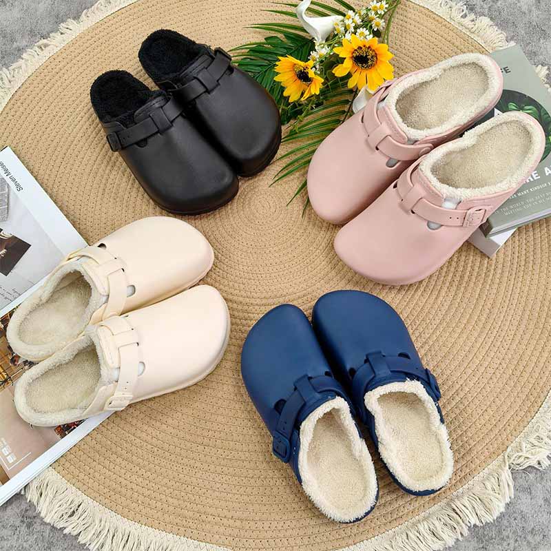 1755929789631744.jpg 雅购特拖鞋