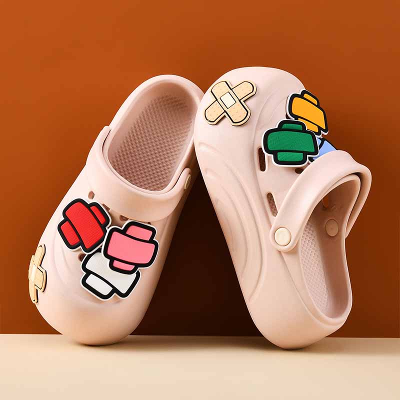 1755931281815818.jpg 雅购特拖鞋