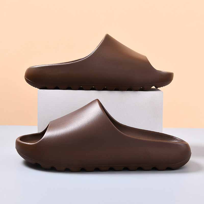 1755935122579782.jpg 雅购特拖鞋