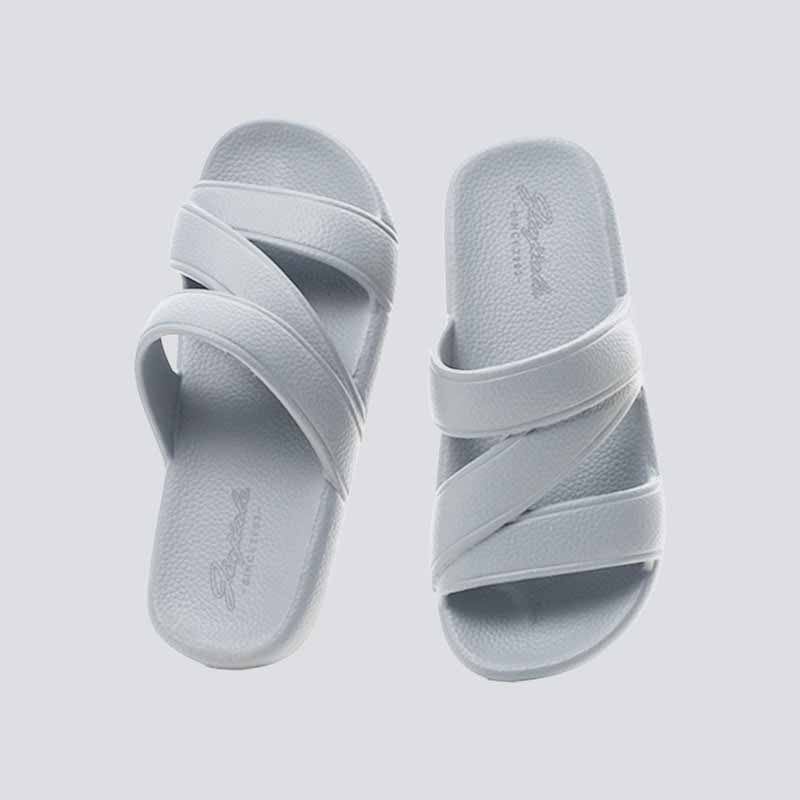 1755941613145493.jpg 雅购特拖鞋