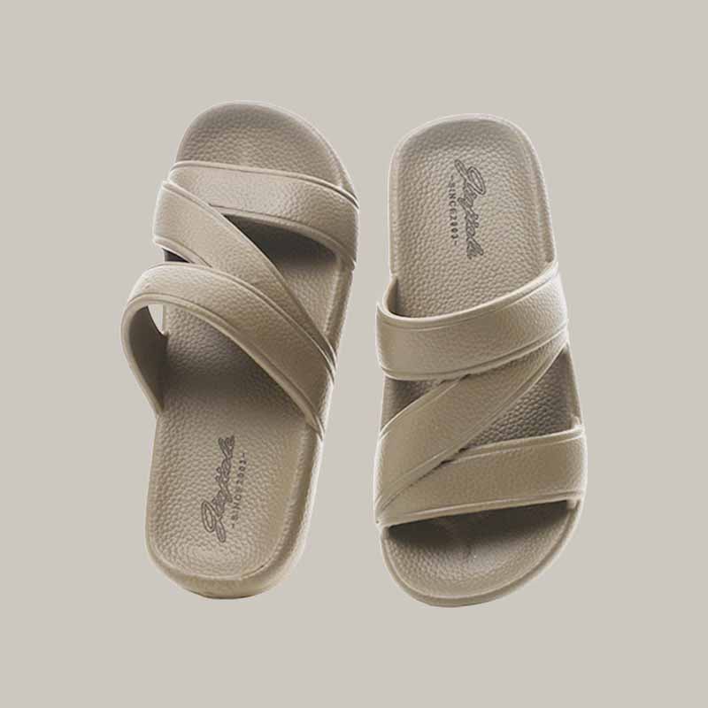 1755941613898449.jpg 雅购特拖鞋