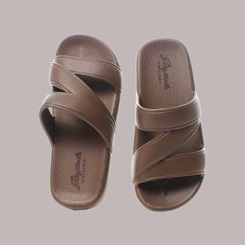 1755941729296342.jpg 雅购特拖鞋