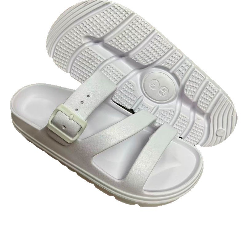 1756084027259234.jpg 雅购特拖鞋