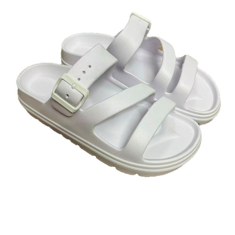 1756084027913206.jpg 雅购特拖鞋