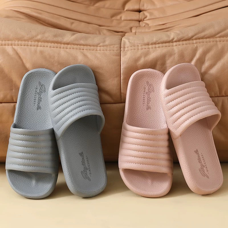 1756088175659509.jpg 雅购特拖鞋