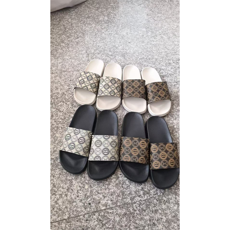 1756100527671911.jpg 雅购特拖鞋