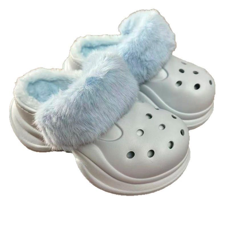 1756111986871525.jpg 雅购特拖鞋