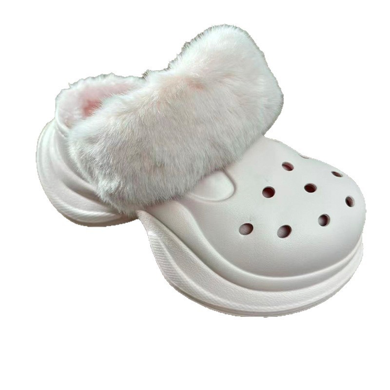 1756111986872278.jpg 雅购特拖鞋