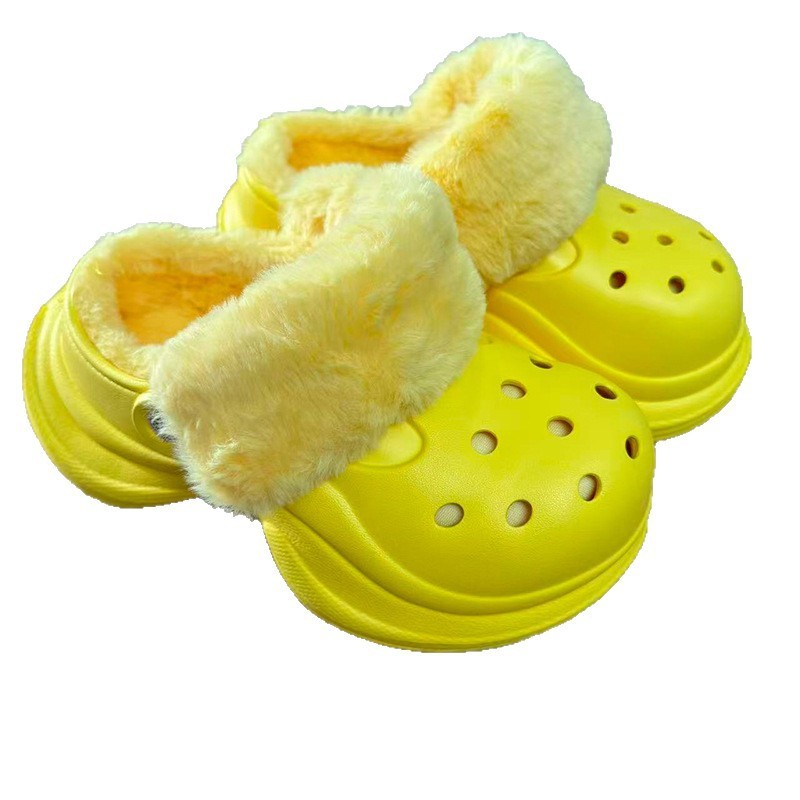 1756111987163650.jpg 雅购特拖鞋