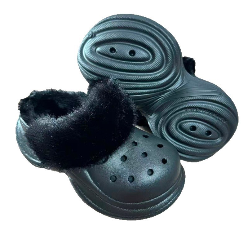 1756111987328086.jpg 雅购特拖鞋