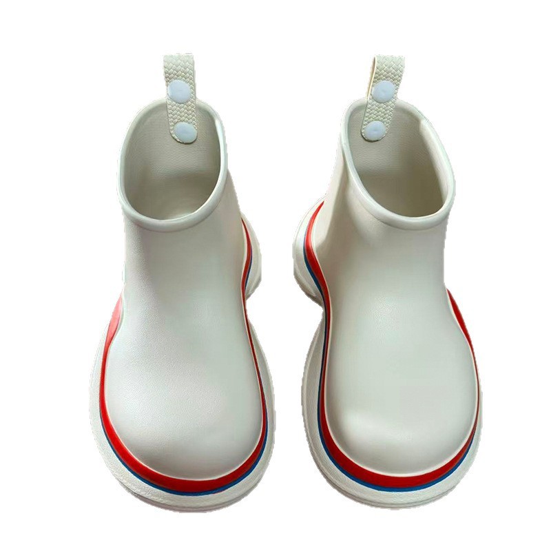 1756112170922136.jpg 雅购特拖鞋