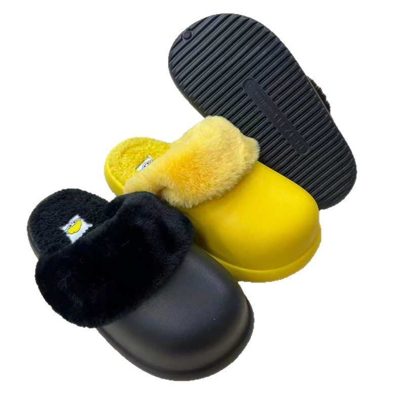 1756112568806993.jpg 雅购特拖鞋