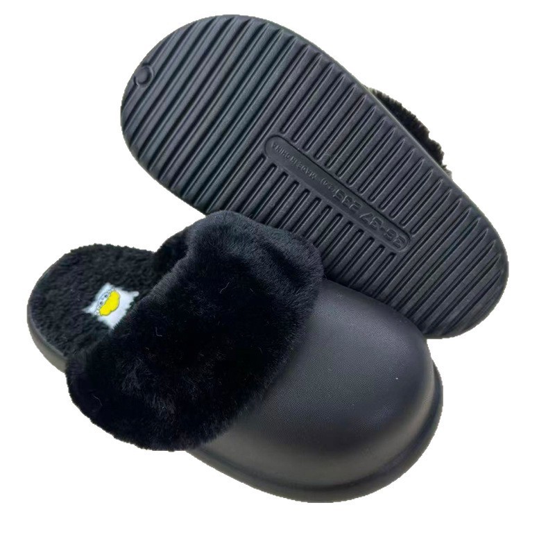 1756112575913068.jpg 雅购特拖鞋