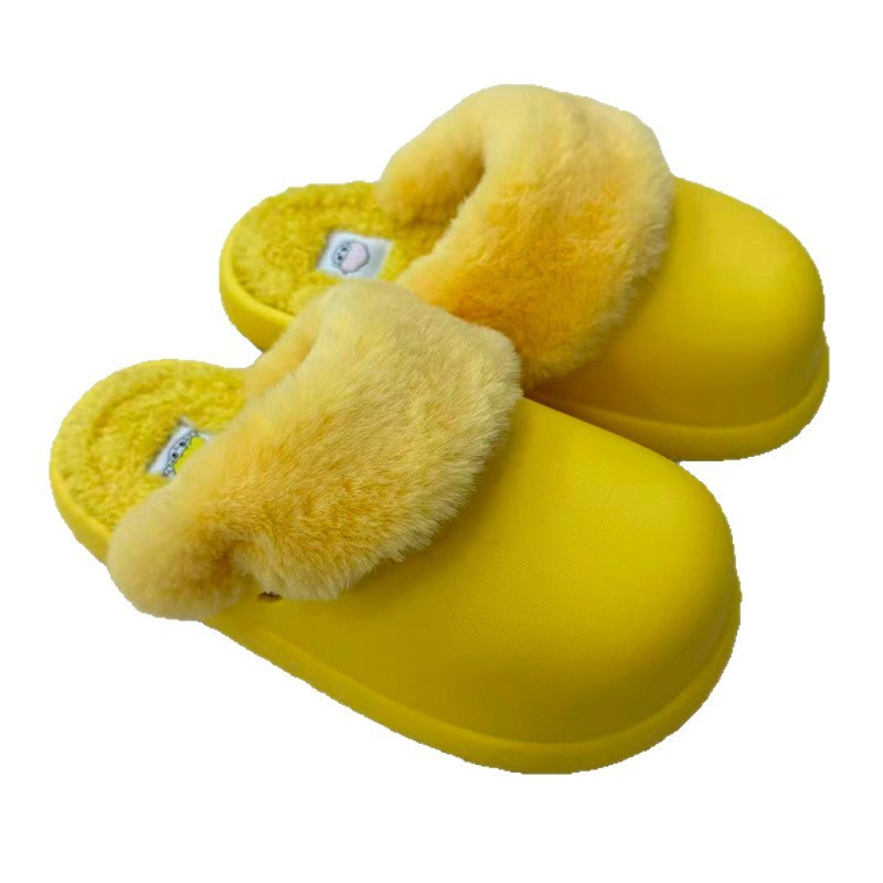 1756112576270487.jpg 雅购特拖鞋