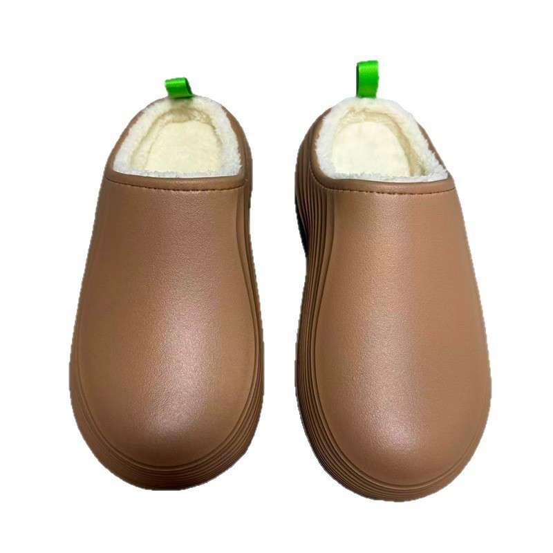 1756170442308130.jpg 雅购特拖鞋