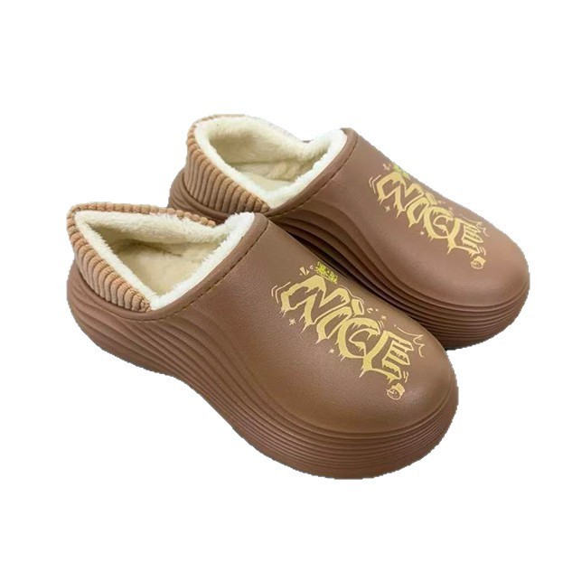 1756179118345459.jpg 雅购特拖鞋