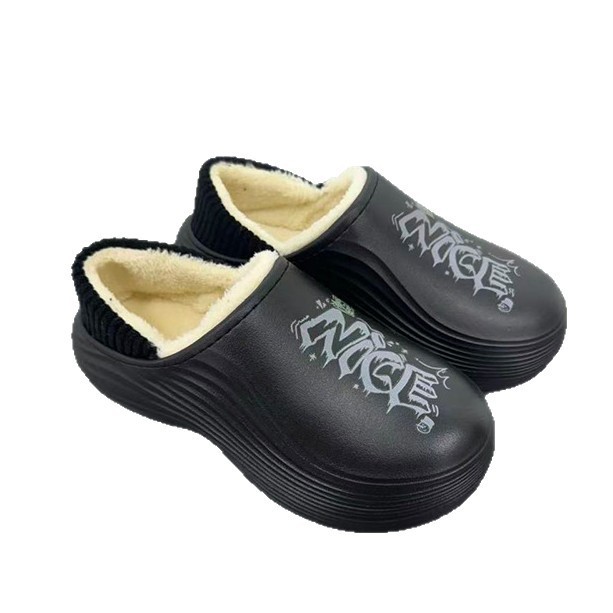 1756179129458233.jpg 雅购特拖鞋