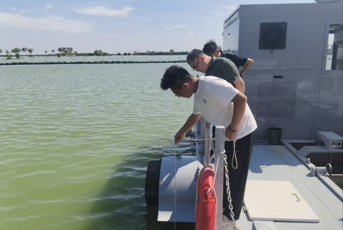 省巢湖管理局一级调研员唐勇调研巢湖底泥洗脱生境改善示范项目