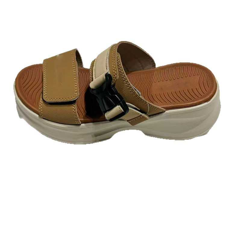 1756437672510760.jpg 雅购特拖鞋