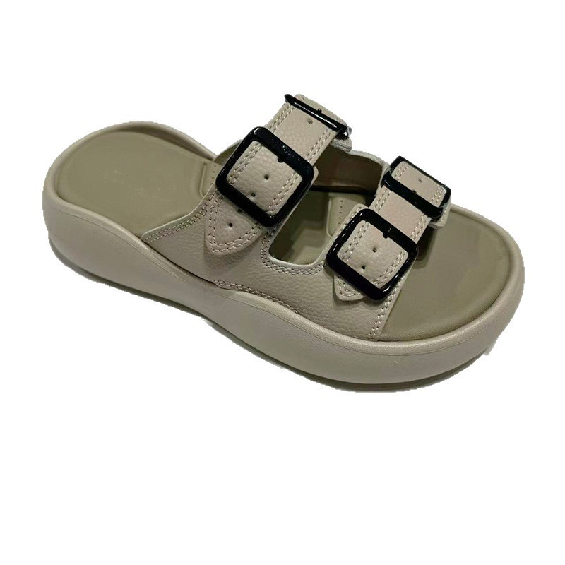 1756437802858423.jpg 雅购特拖鞋