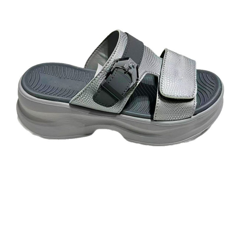 1756446414377795.jpg 雅购特拖鞋