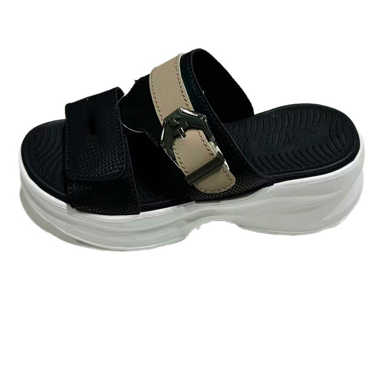 1756446423156030.jpg 雅购特拖鞋