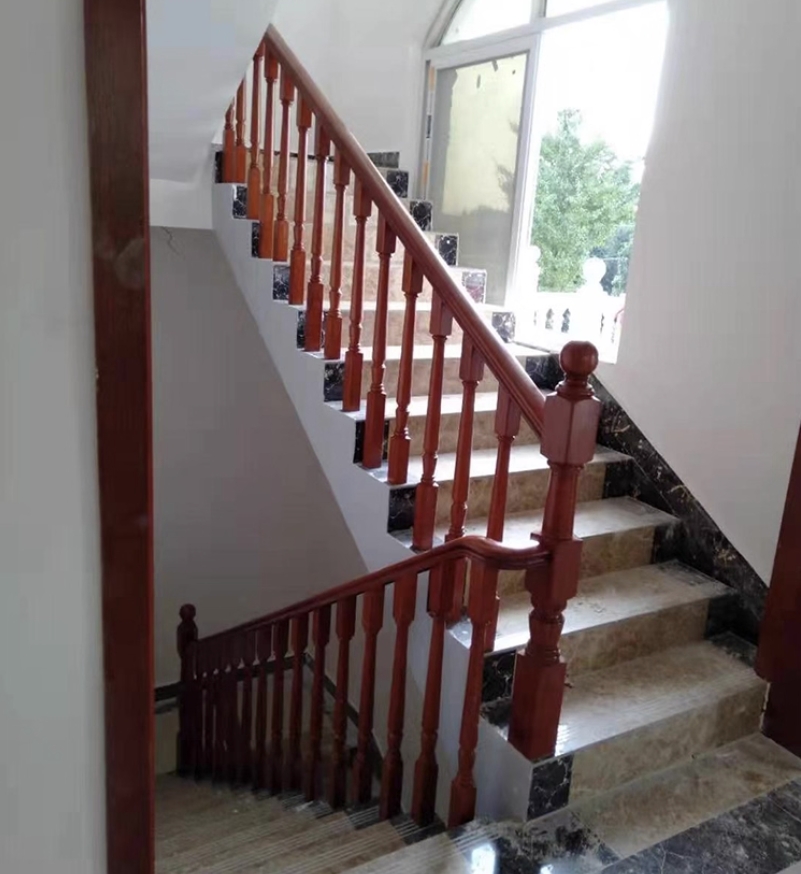 实木楼梯立柱