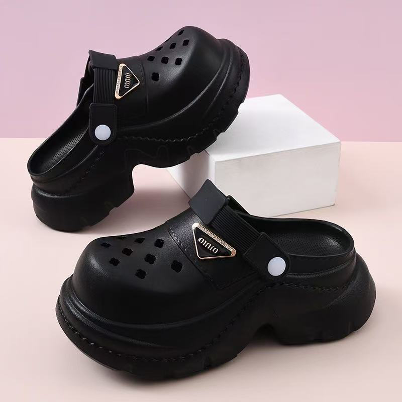 雅购特拖鞋