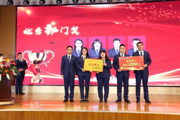 陜西銳鋒建筑安裝有限公司