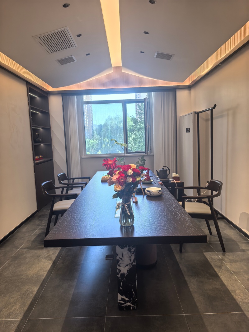 1757587732425290.jpg 佛山市吉吉菲尚家具有限公司