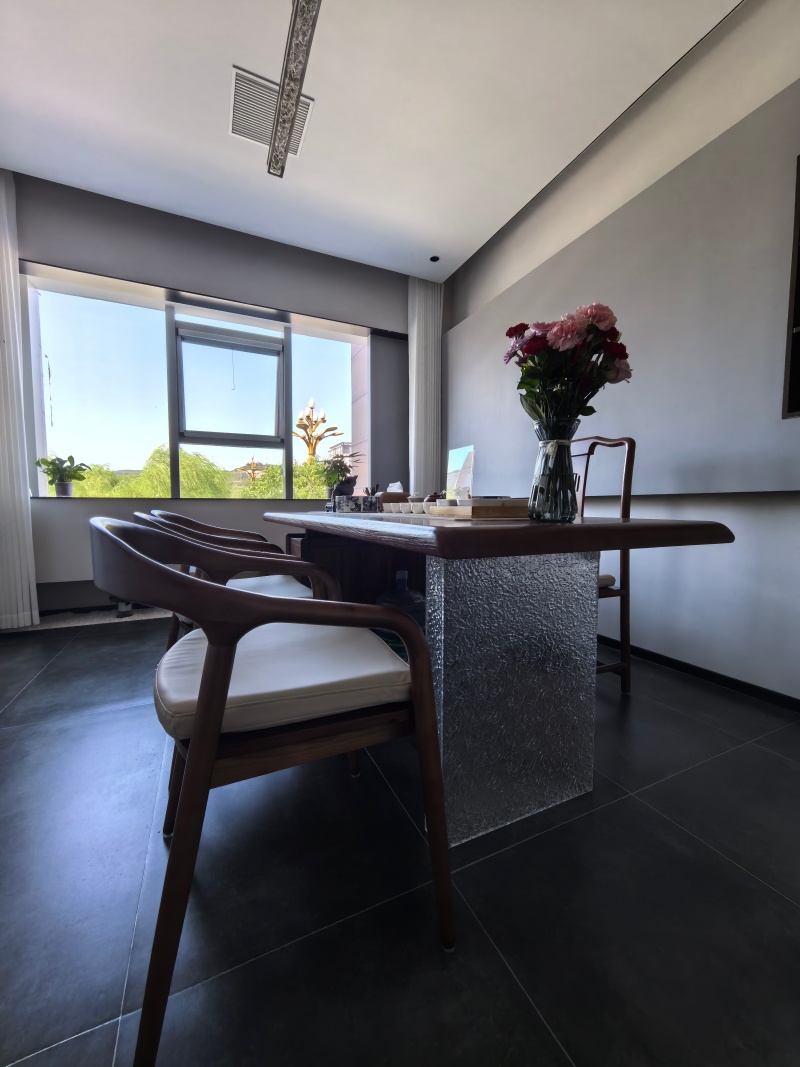 1757587740624442.jpg 佛山市吉吉菲尚家具有限公司