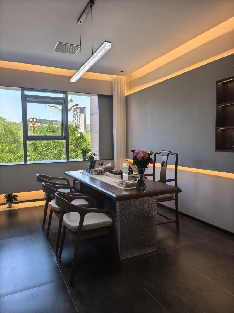 1757587763577916.jpg 佛山市吉吉菲尚家具有限公司