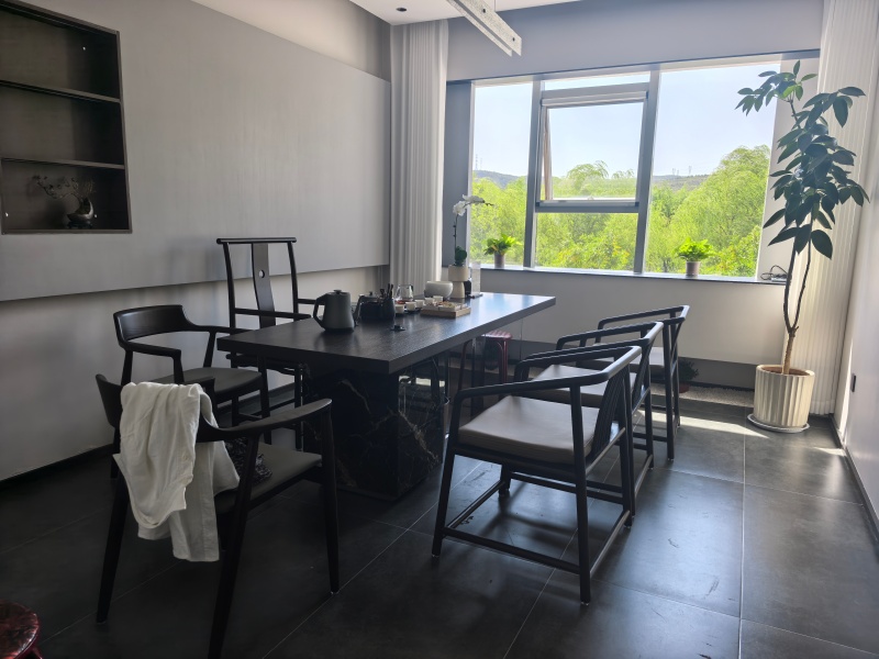 1757587771676382.jpg 佛山市吉吉菲尚家具有限公司