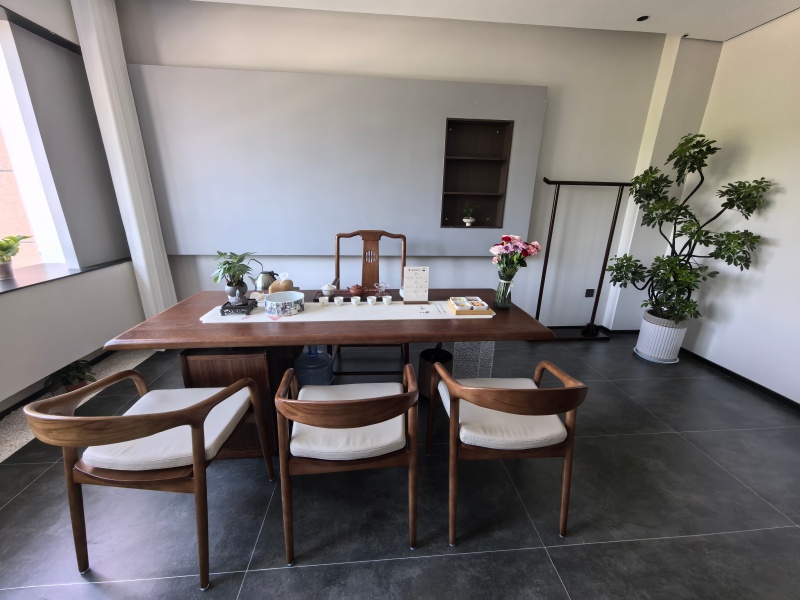 1757587784841983.jpg 佛山市吉吉菲尚家具有限公司