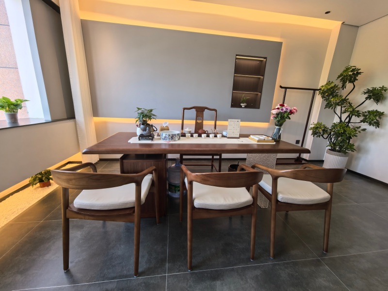 1757587790736398.jpg 佛山市吉吉菲尚家具有限公司