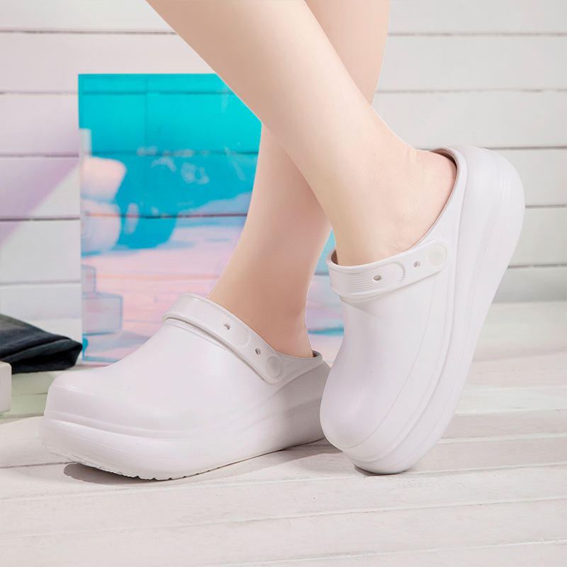 1757729132561635.jpg 雅购特拖鞋