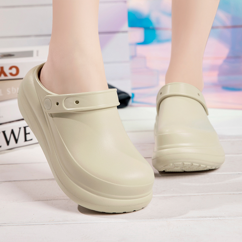 1757729132941556.jpg 雅购特拖鞋