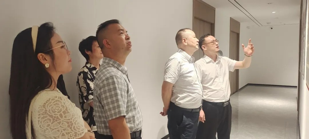 1757771433896505.jpg 湘潭市政协副主席陈荣一行莅临杭州余杭湖南商会考察交流