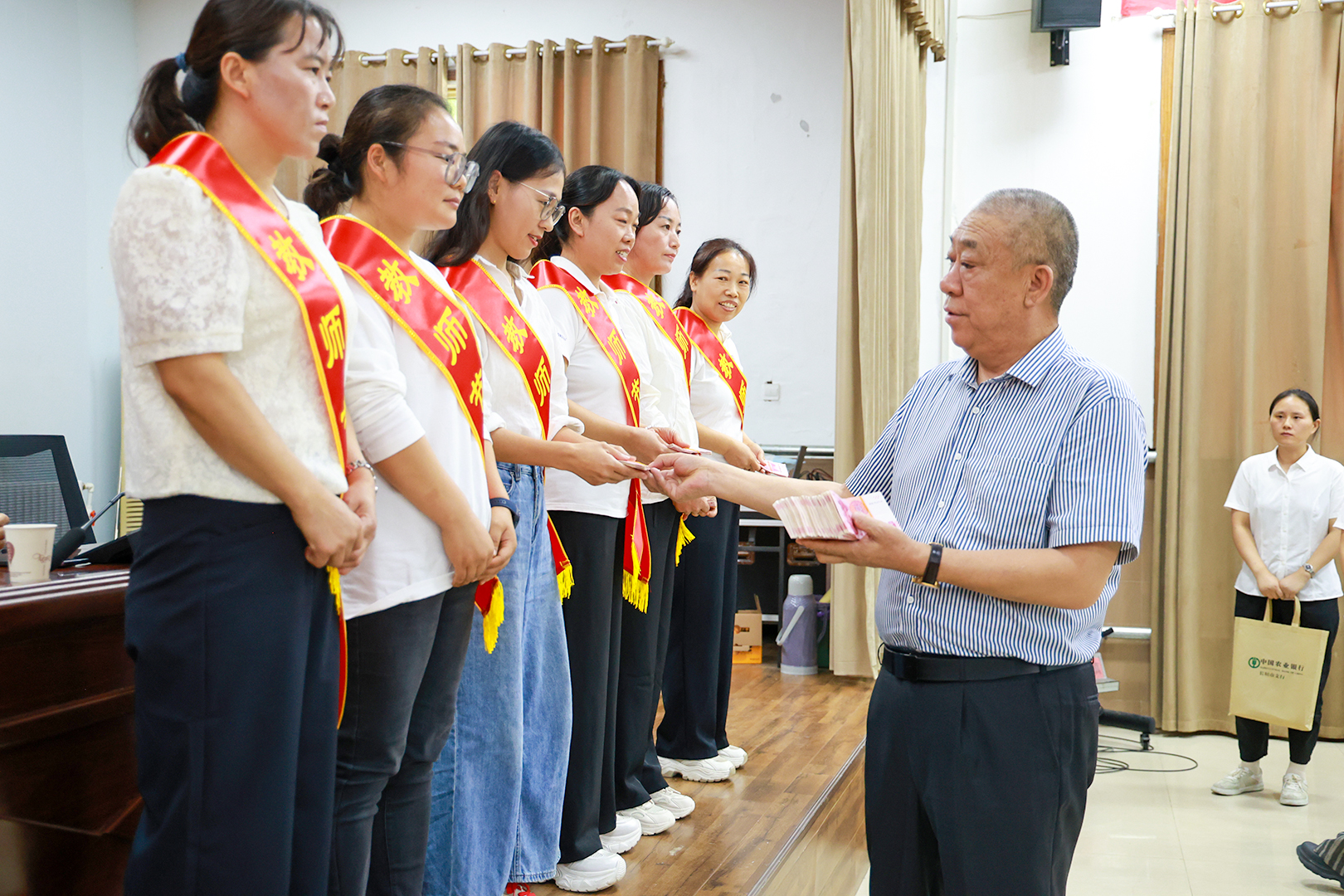 二十三年公益善举｜河南矿山20万元捐资续写教育担当