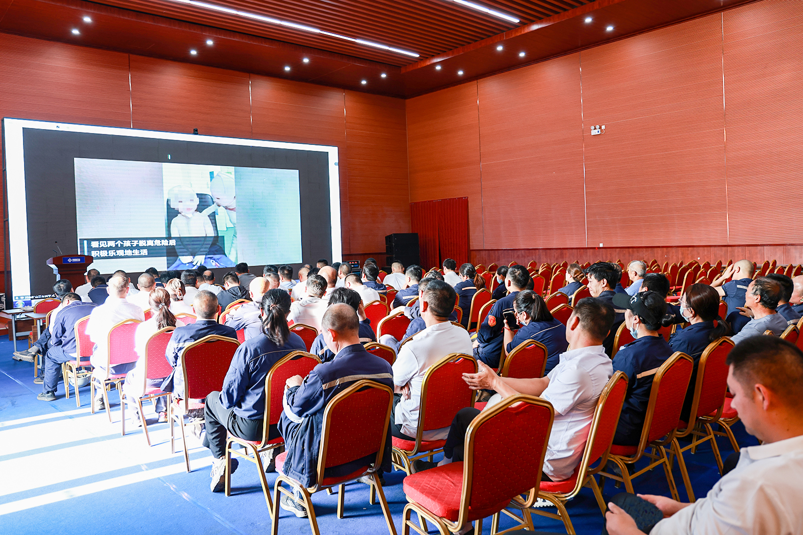 1757838107945516.jpg 人人都是安全员|河南矿山2025年消防知识培训暨应急逃生演练