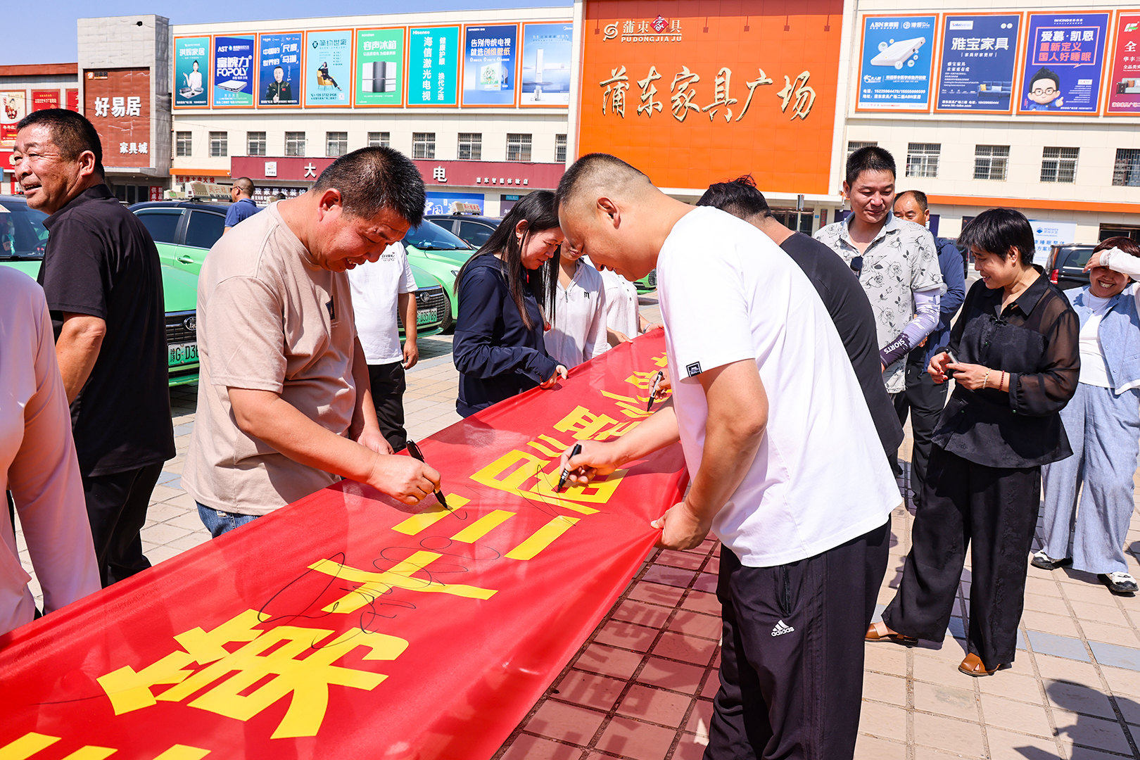 河南矿山｜十三年爱心助考，护考生金榜题名