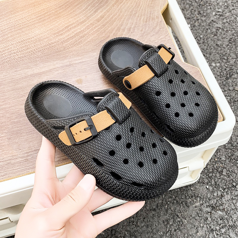 1757901980204743.jpg 雅购特拖鞋