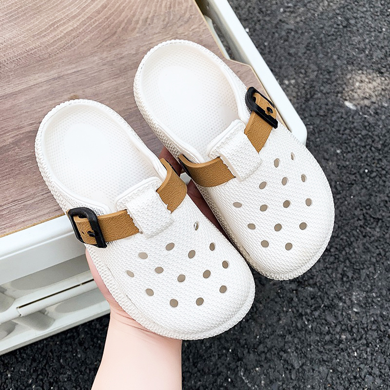 1757901980439834.jpg 雅购特拖鞋