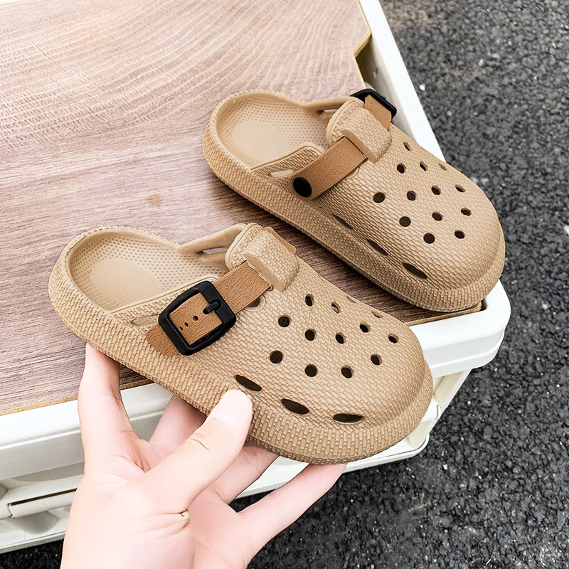 1757901980587521.jpg 雅购特拖鞋