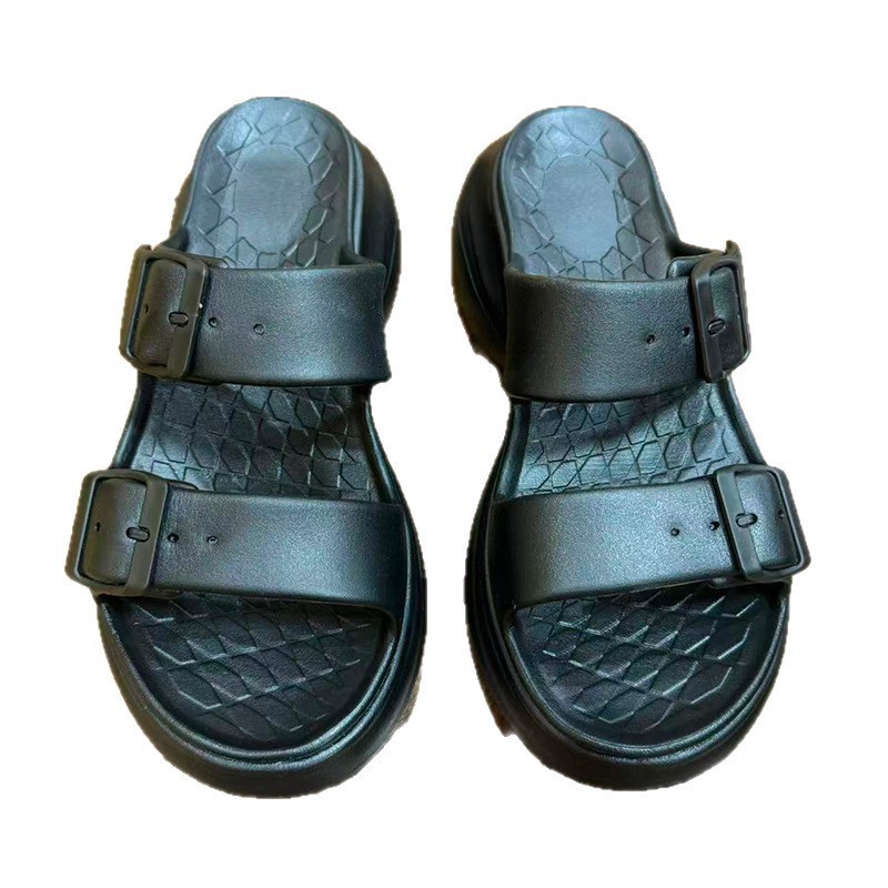 1757928861218755.jpg 雅购特拖鞋