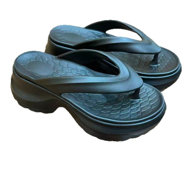 1757929051413765.jpg 雅购特拖鞋