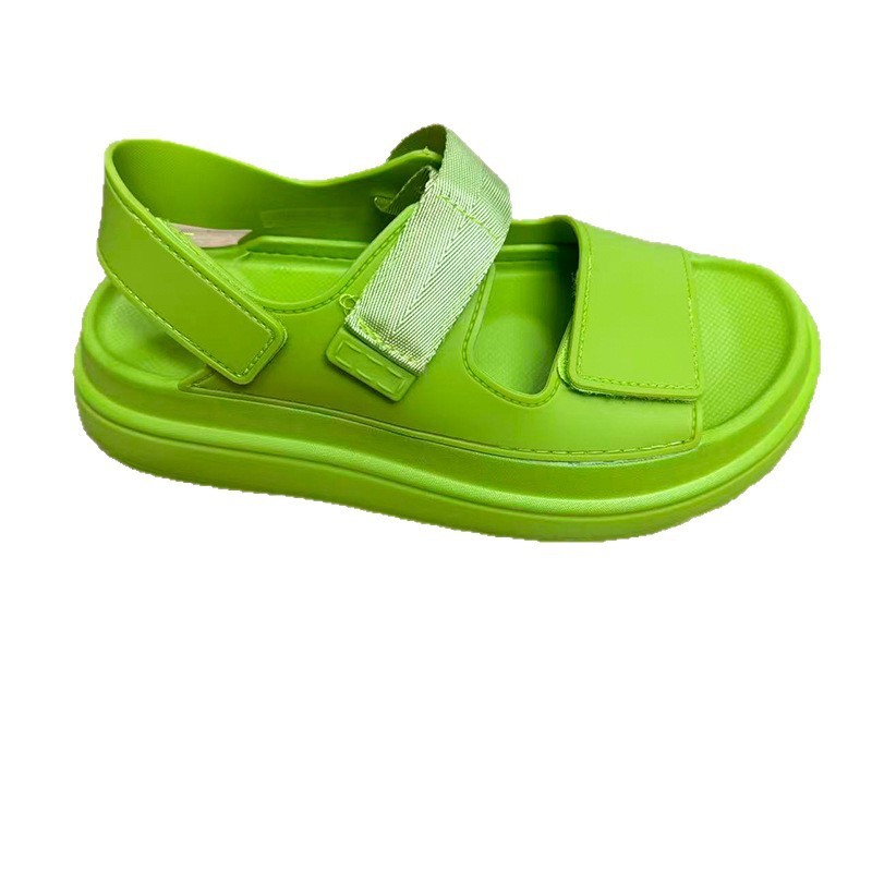 1757985541539419.jpg 雅购特拖鞋