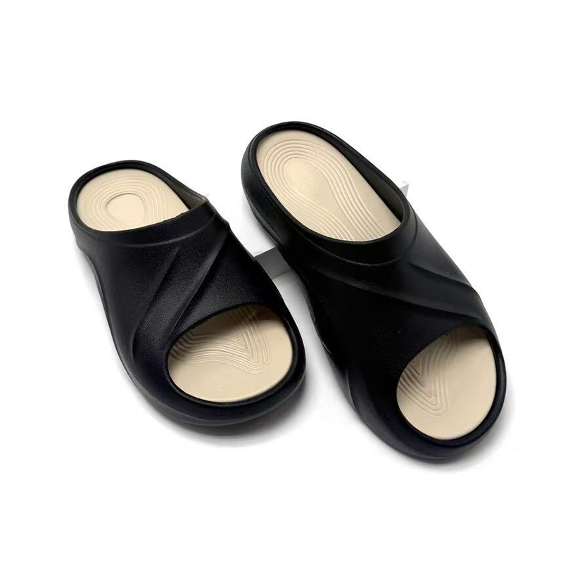 1758009948979921.jpg 雅购特拖鞋